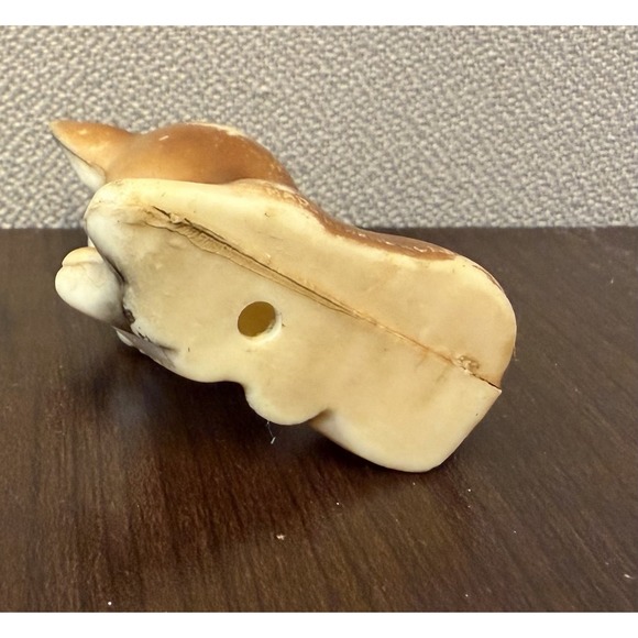 Vtg Kitschy Celluloid Plastic Fawn Deer Figure Figurine Brown Laying Down - Picture 3 of 4